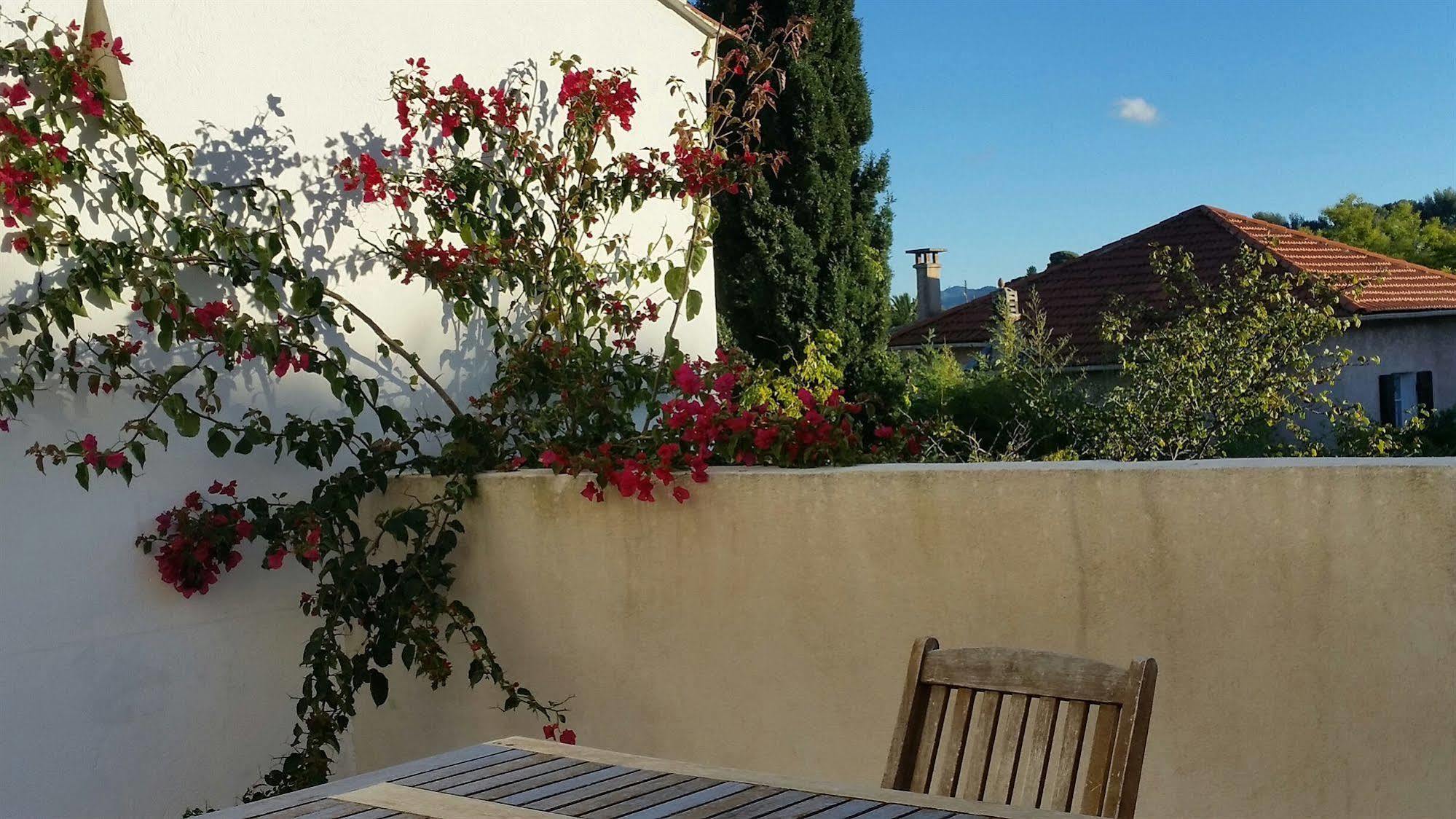 Hotel Le Synaya Sanary-sur-Mer Exterior foto